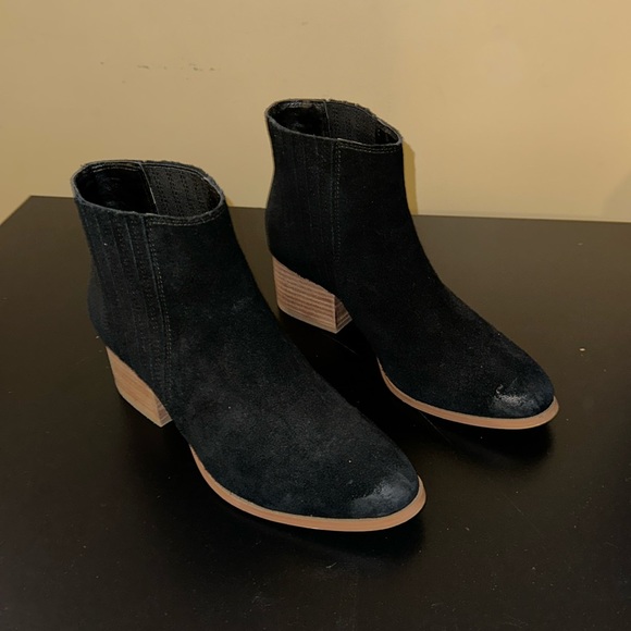 Aldo Booties - Picture 2 of 6